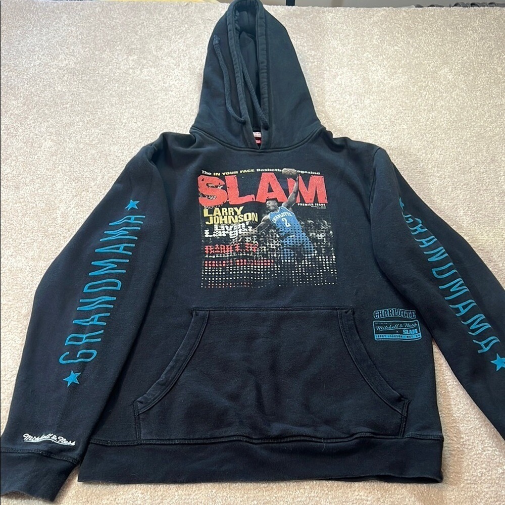 MITCHELL NESS SLAM HOODIE LARRY JOHNSON HORNETS Medium M Grandmama‎ Charlotte